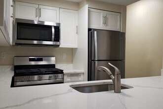 65 Brookline St in Cambridge, MA - Building Photo - Building Photo