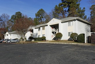 Walnut Woods Apartments in Raleigh, NC - Building Photo - Building Photo