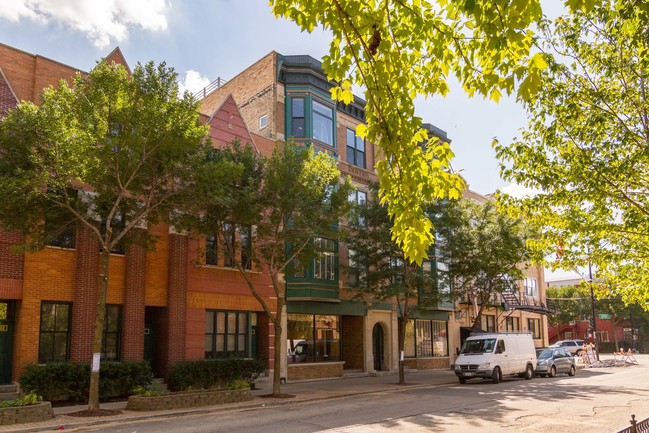 George Court 2 in Chicago, IL - Foto de edificio - Building Photo