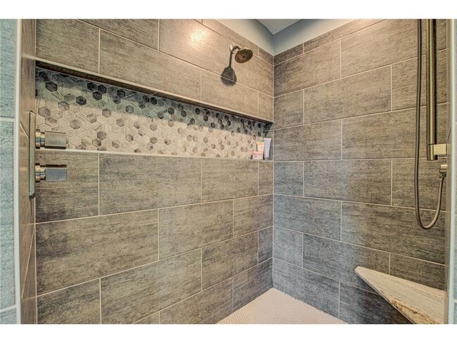 property at 2456 Hunter Dr