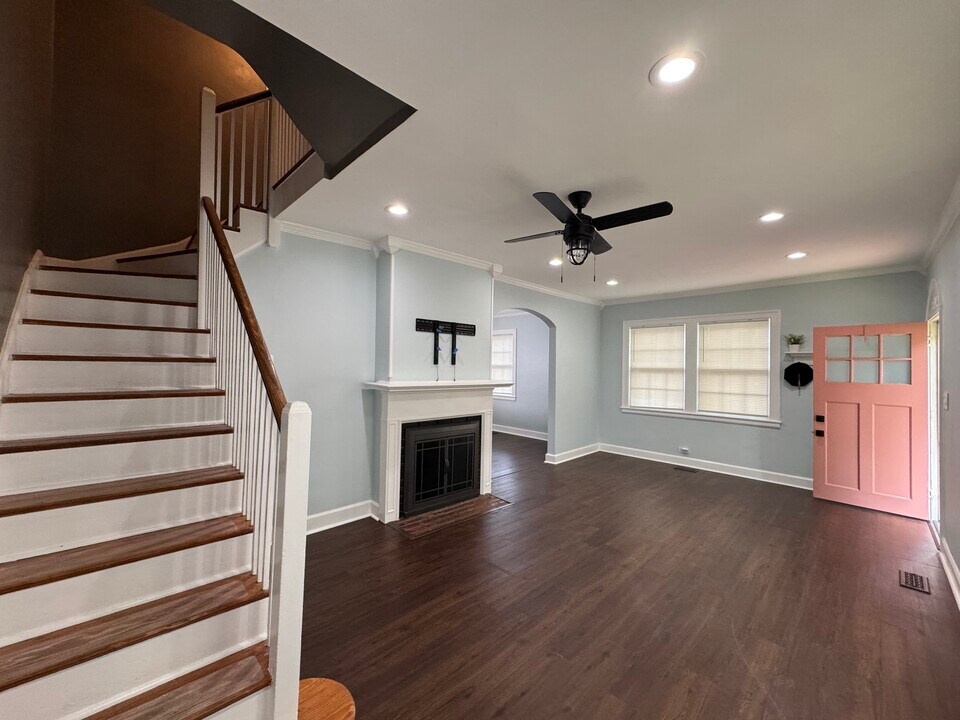 69 Hopkins St in Newport News, VA - Building Photo