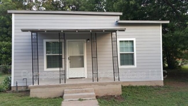 property at 507 Dunbar Ave