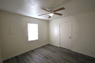 743 E Brookwood Dr in Valdosta, GA - Building Photo - Building Photo