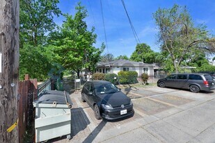 2749 Fairfield St in Sacramento, CA - Building Photo