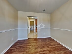 4 Comesee Ct in Greenville, SC - Foto de edificio - Building Photo