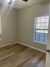 1422 Sacramento, Unit Unit#2 in San Antonio, TX - Building Photo - Building Photo