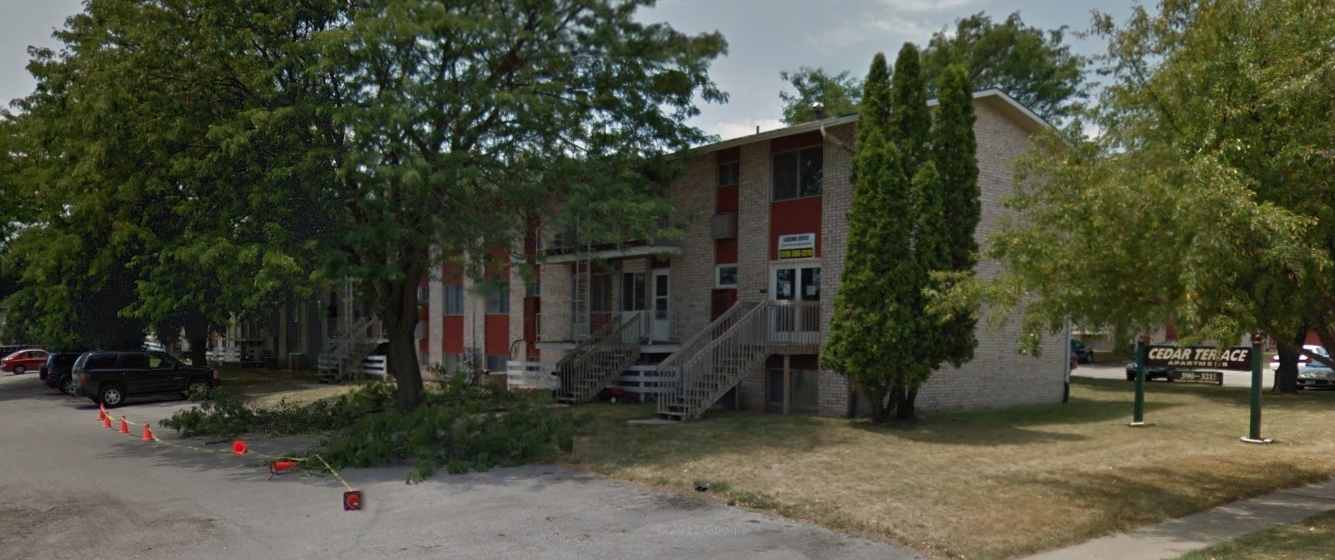 Cedar Terrace Apartments in Cedar Rapids, IA - Building Photo