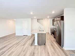 21432 Scuttle St in Athens, AL - Building Photo - Building Photo