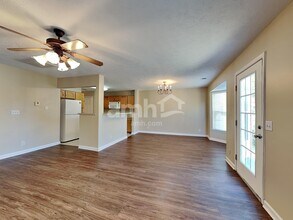 2615 River Meade Way in Nashville, TN - Foto de edificio - Building Photo