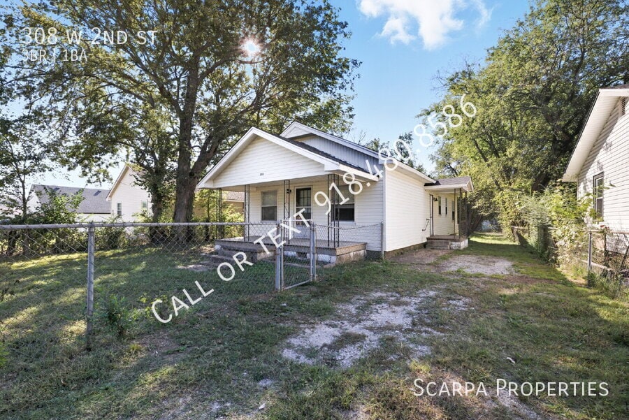 308 W 2nd St in Owasso, OK - Building Photo