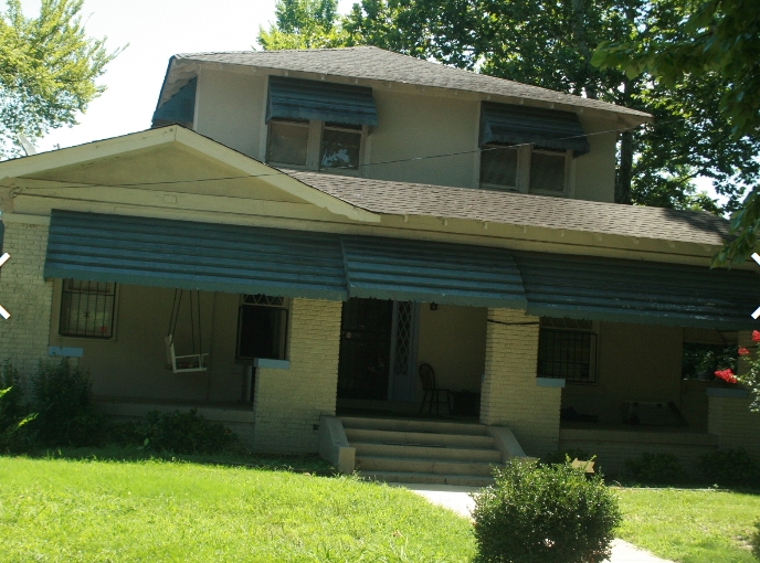 960 S Cox St in Memphis, TN - Foto de edificio