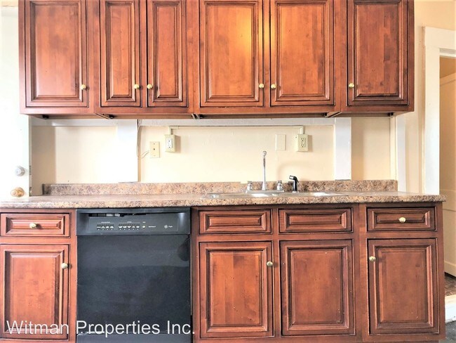 263 Elm St in Holyoke, MA - Building Photo - Building Photo