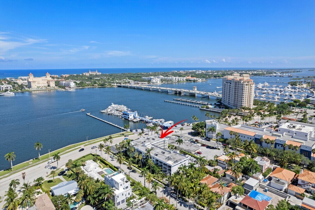 917 N Flagler Dr in West Palm Beach, FL - Building Photo