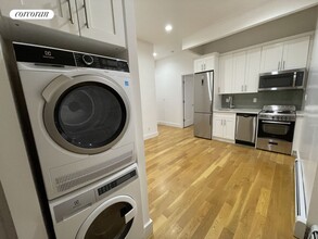 539 Lenox Ave in New York, NY - Building Photo - Building Photo