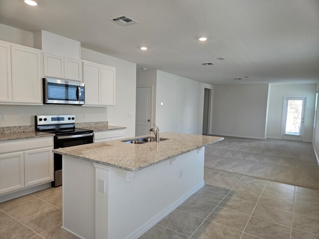 1325 Derry Ave in Haines City, FL - Building Photo - Building Photo