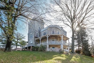 155 Beacon Hill Rd in Dobbs Ferry, NY - Building Photo - Building Photo