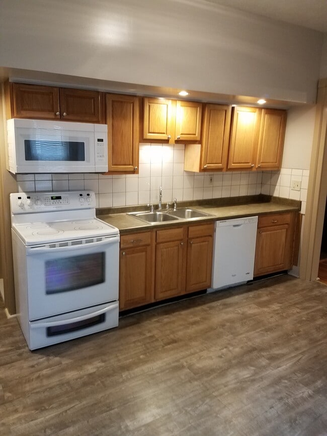 22 Tracy St in Rochester, NY - Building Photo - Building Photo