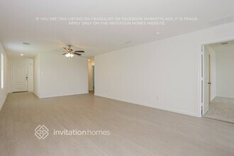 935 Carrick Dr in Ennis, TX - Foto de edificio - Building Photo