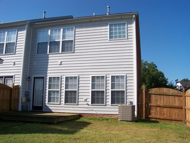 1536 Olde Sage Ct in Glen Allen, VA - Building Photo - Building Photo