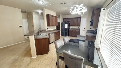 609 Rain Lily Dr, Unit 364 in Desoto, TX - Building Photo - Building Photo
