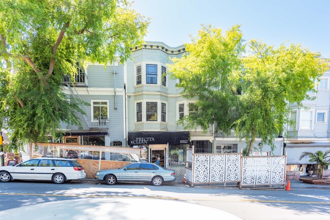 3208-3210 Folsom St in San Francisco, CA - Building Photo - Primary Photo