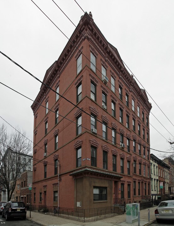 800 Park Ave in Hoboken, NJ - Foto de edificio