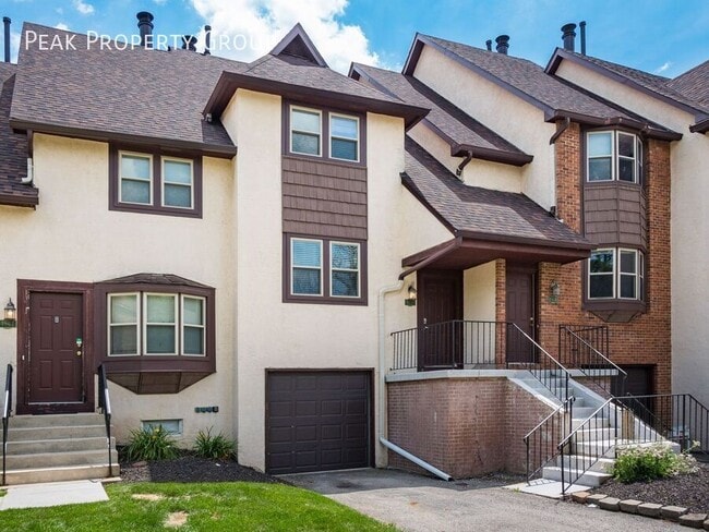1977 Drury Ln in Columbus, OH - Foto de edificio - Building Photo
