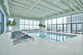 450 E Waterside Dr, Unit 403 in Chicago, IL - Foto de edificio - Building Photo