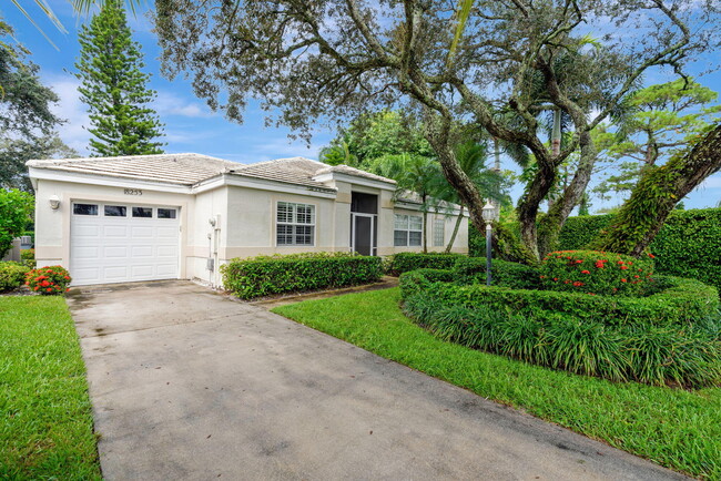 18253 SE Fairview Cir in Jupiter, FL - Foto de edificio - Building Photo