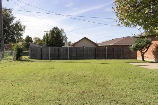 3804 NW Ferris Ave in Lawton, OK - Building Photo - Building Photo