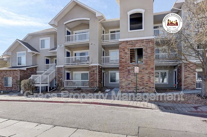 1821 S Dunkirk St in Aurora, CO - Building Photo