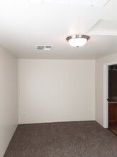 1872 NE Fairview Ave in Grants Pass, OR - Building Photo - Building Photo