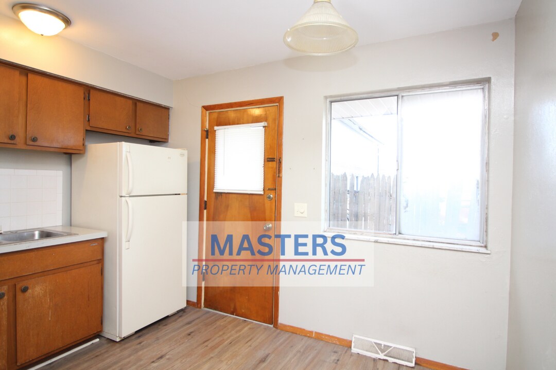 5767 Steffens Ave in Toledo, OH - Building Photo