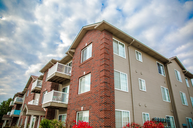 Britton Pines Apartments in Perry, MI - Building Photo - Building Photo