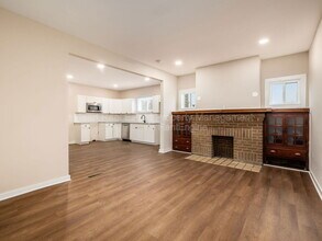 1390 Sullivant Ave in Columbus, OH - Building Photo - Building Photo