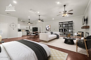 2266 E Willis Rd in Gilbert, AZ - Building Photo