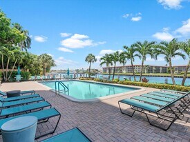 1150 Hillsboro Mile, Unit 312 in Hillsboro Beach, FL - Building Photo