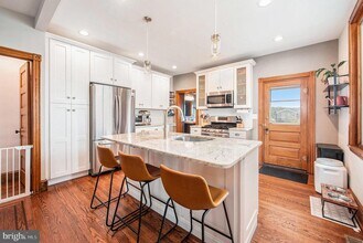 333 E 10th Ave in Conshohocken, PA - Building Photo - Building Photo