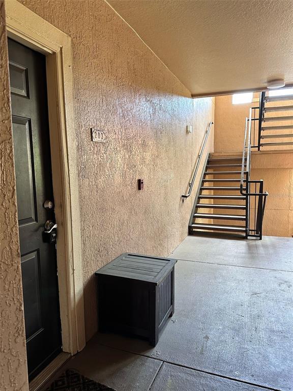 5512 Metrowest Blvd in Orlando, FL - Building Photo - Building Photo