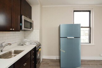 3335 W Diversey Ave in Chicago, IL - Building Photo - Building Photo
