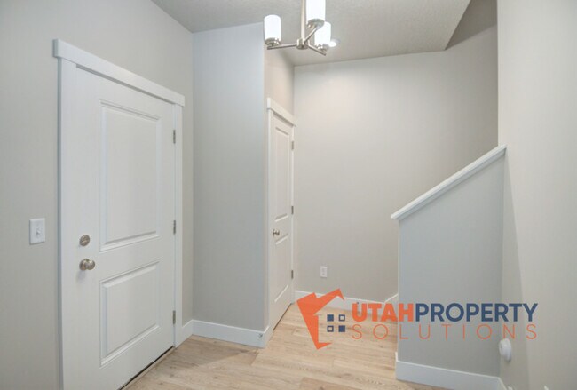 396 S 980 W in American Fork, UT - Foto de edificio - Building Photo
