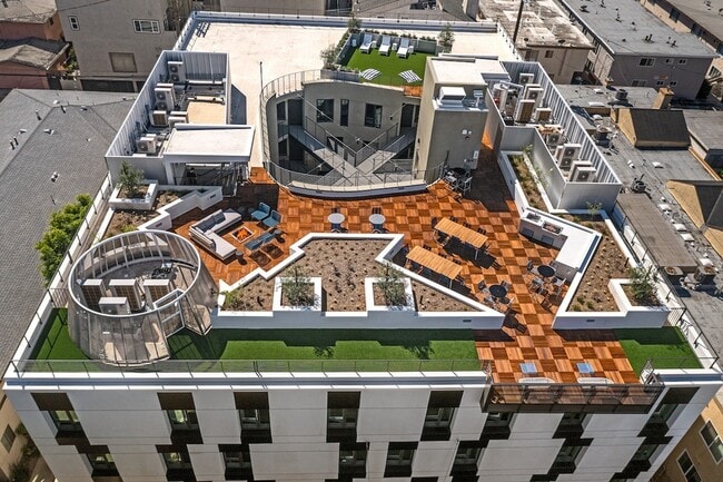 Solaire Venice