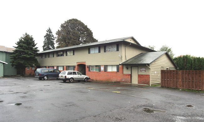 The Halsey Apartments in Hillsboro, OR - Building Photo - Building Photo