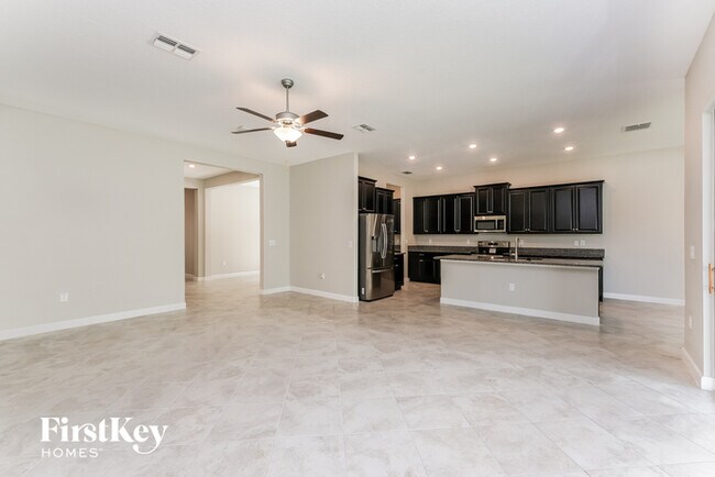 11421 Sunburst Marble Rd in Riverview, FL - Building Photo - Building Photo