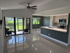8148 NW 17th Manor in Plantation, FL - Building Photo