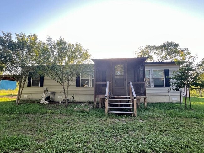 112 S Fitzwilliams Ln in Bastrop, TX - Foto de edificio - Building Photo