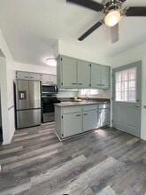 2316 Ann Dr in Toledo, OH - Building Photo - Building Photo