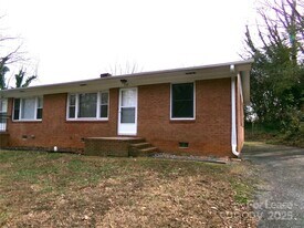 716 Brown Ave, Unit 718 in Albemarle, NC - Building Photo