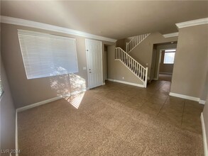 9761 Silver Desert Ave in Las Vegas, NV - Building Photo - Building Photo