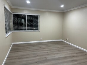 674 Kirkland Dr, Unit 2 in Sunnyvale, CA - Foto de edificio - Building Photo